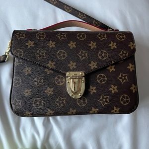 💘 Checkered Crossbody Bag